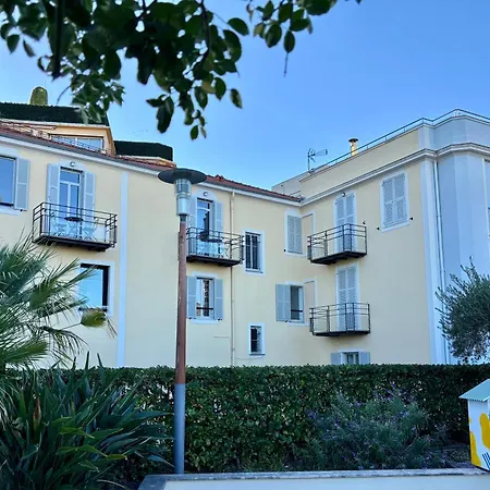 Centre Village Cap Ferrat Апартаменты Сен-Жан-Кап-Ферра
