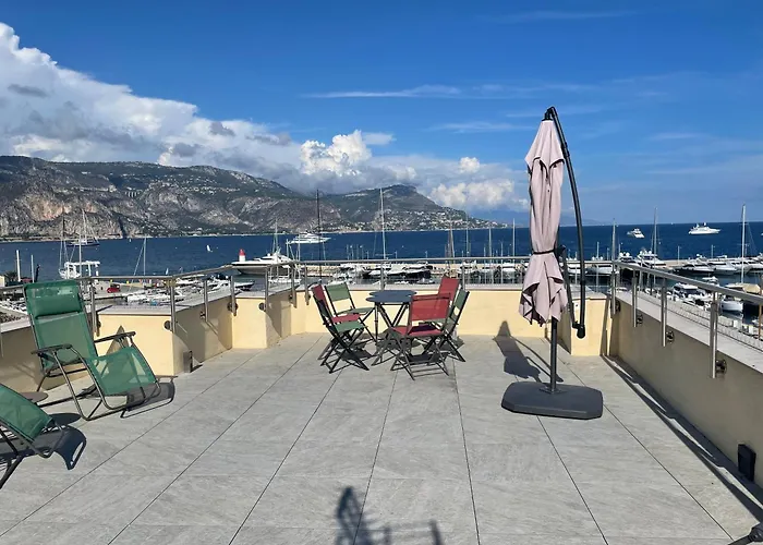 Centre Village Cap Ferrat * Сен-Жан-Кап-Ферра