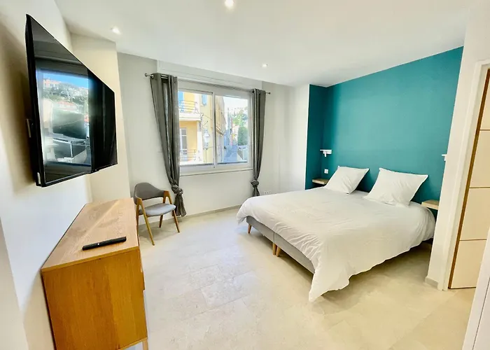 Centre Village Cap Ferrat Сен-Жан-Кап-Ферра