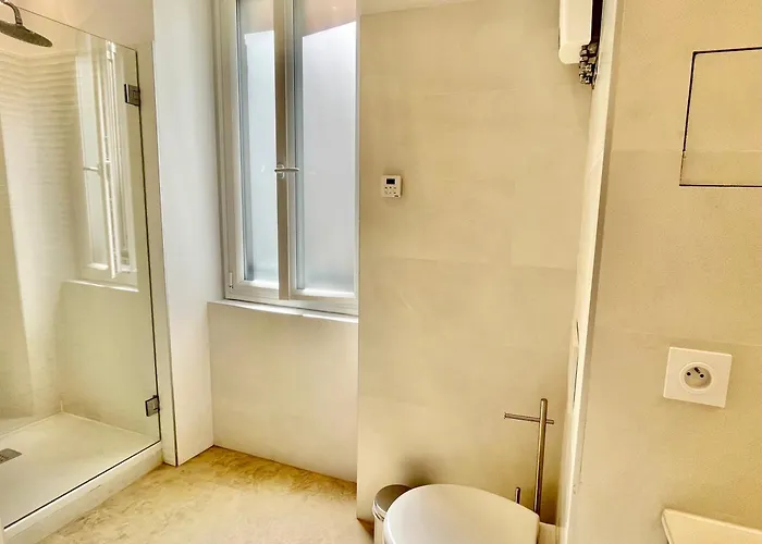 Centre Village Cap Ferrat * Сен-Жан-Кап-Ферра